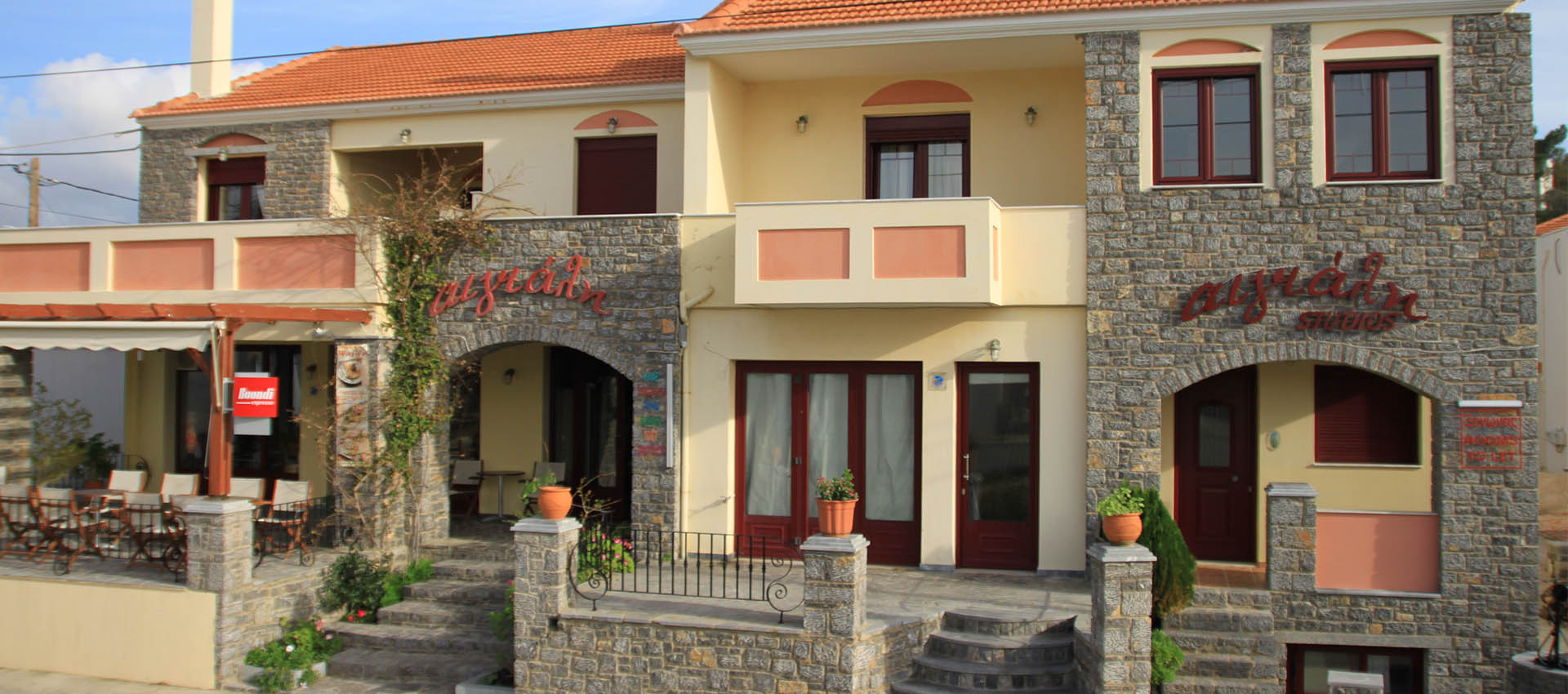 Aigiali Rooms